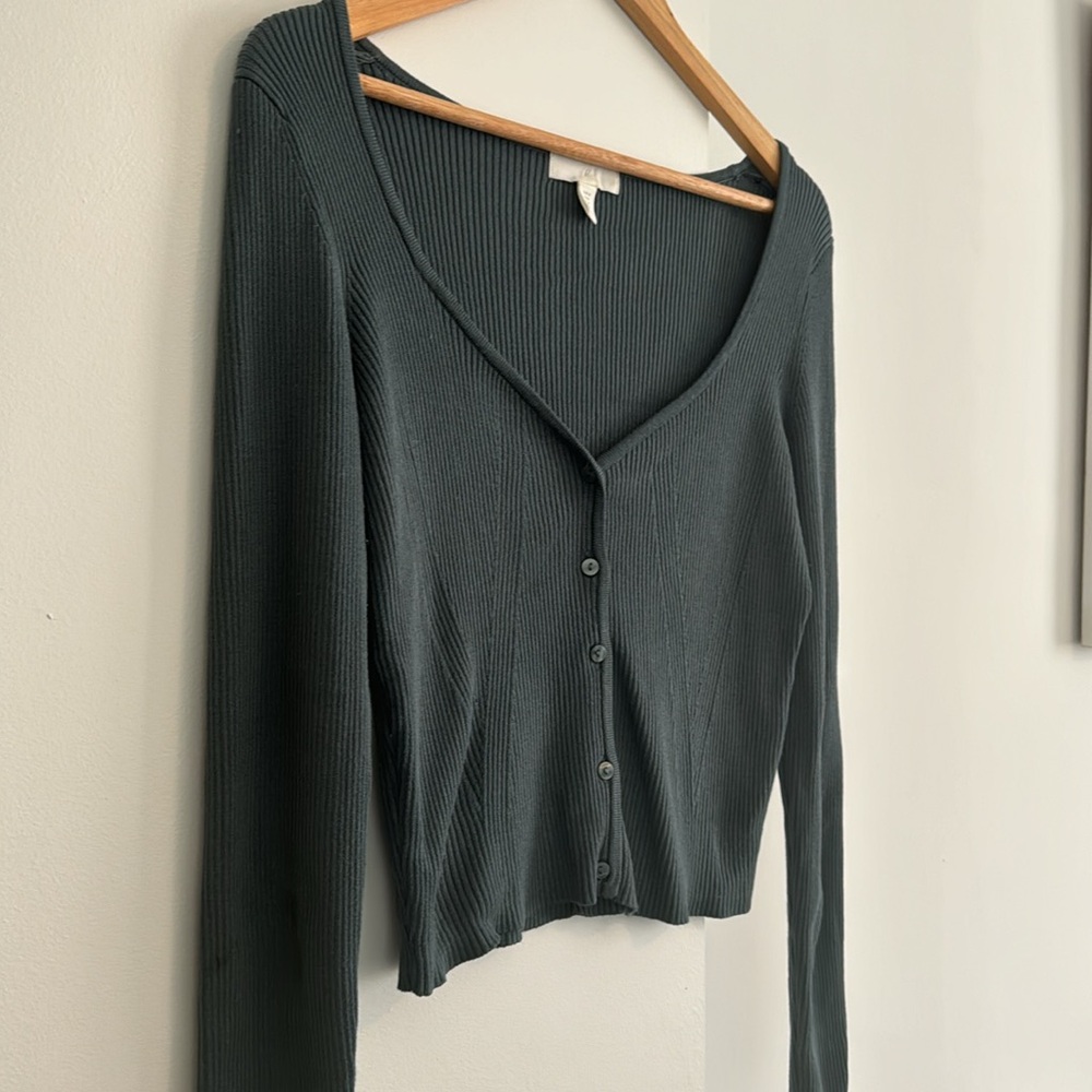 H&M long sleeve button up top